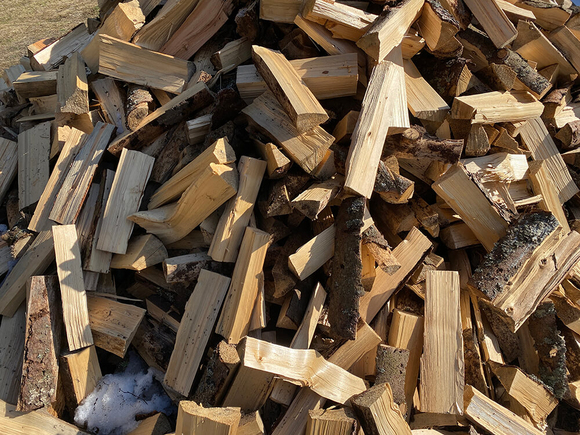 drova-xvojnyix-porod-dereva-kolotyie-2